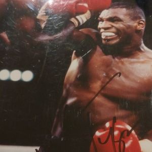 Mike Tyson auto